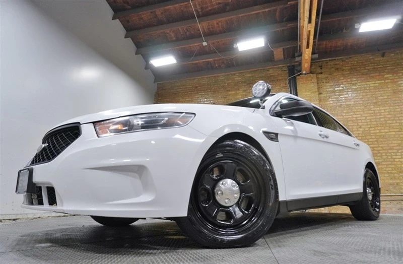 2016 Ford Taurus 6th Gen - Image 3 of 12