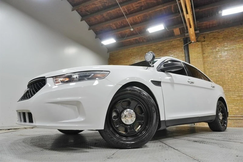 2016 Ford Taurus 6th Gen - Image 3 of 12