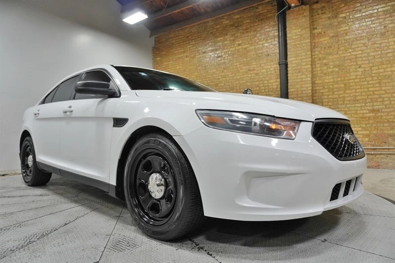 2016 Ford Taurus 6th Gen - Image 6 of 12
