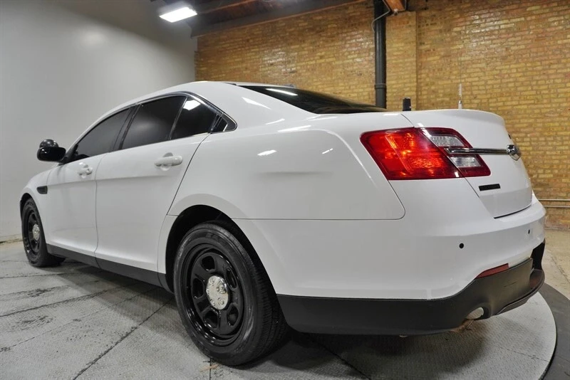 2016 Ford Taurus 6th Gen - Image 16 of 21