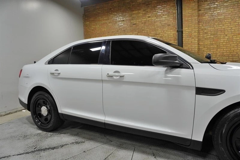2016 Ford Taurus 6th Gen - Image 9 of 12