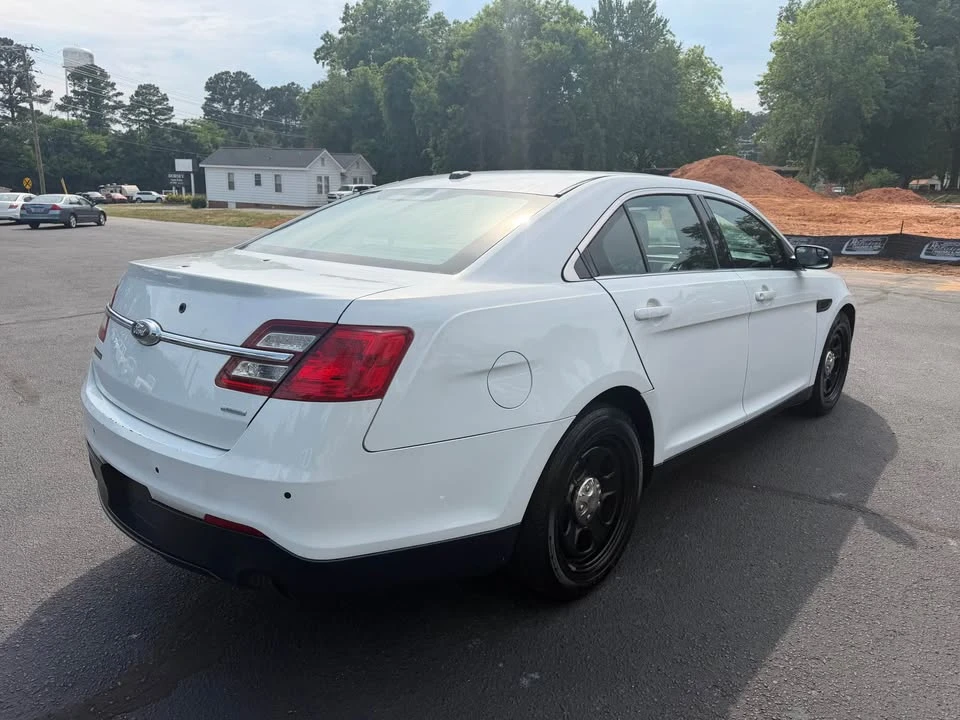2016 Ford Taurus 6th Gen - Image 6 of 13