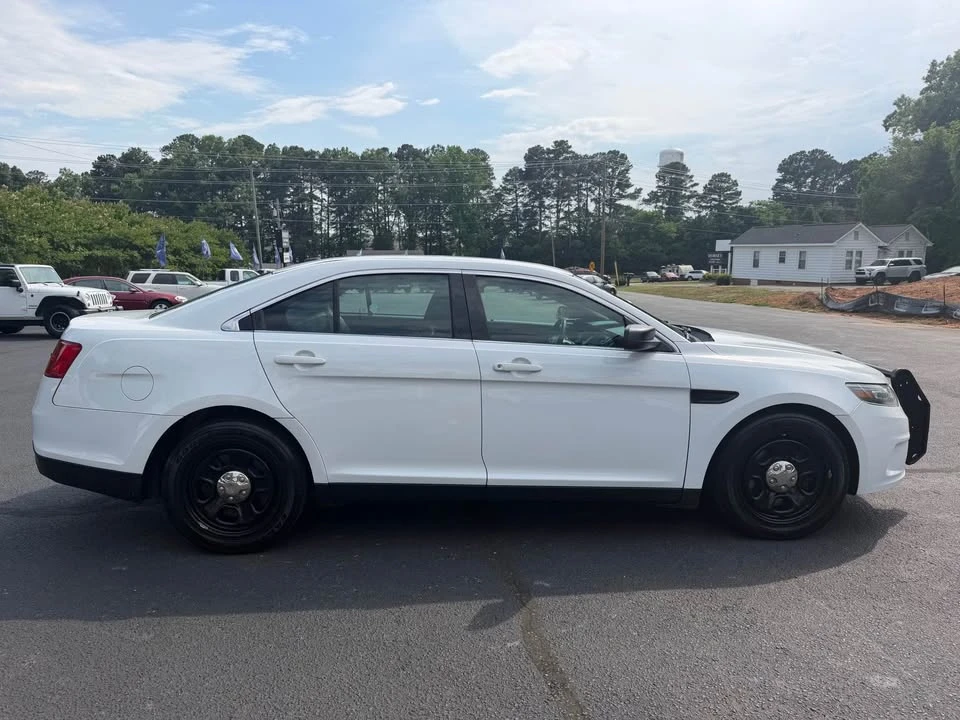 2016 Ford Taurus 6th Gen - Image 7 of 13