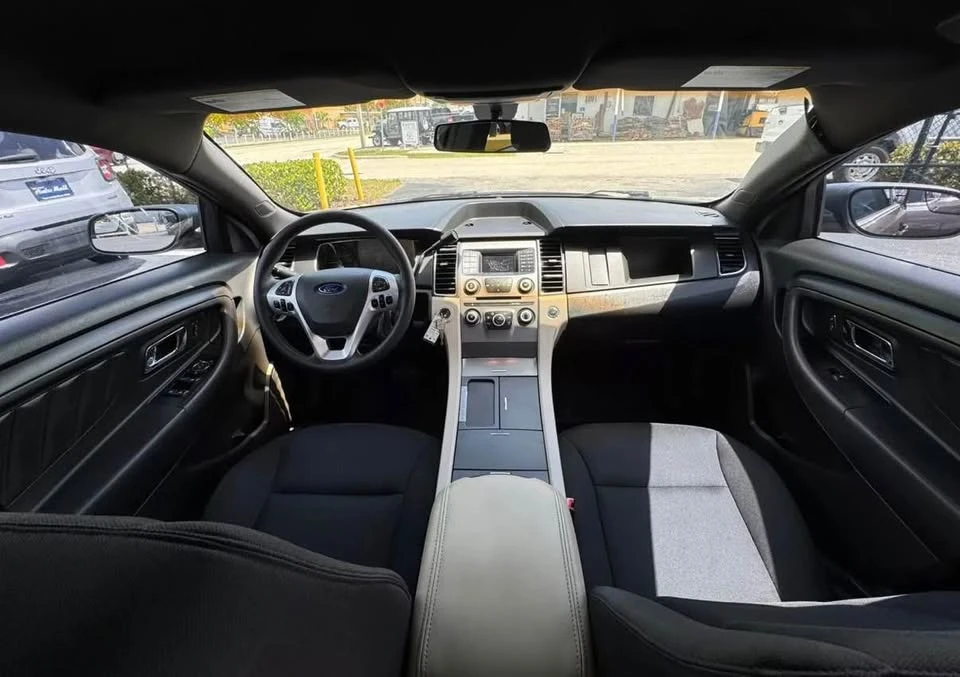 2016 Ford Taurus 6th Gen - Image 4 of 7