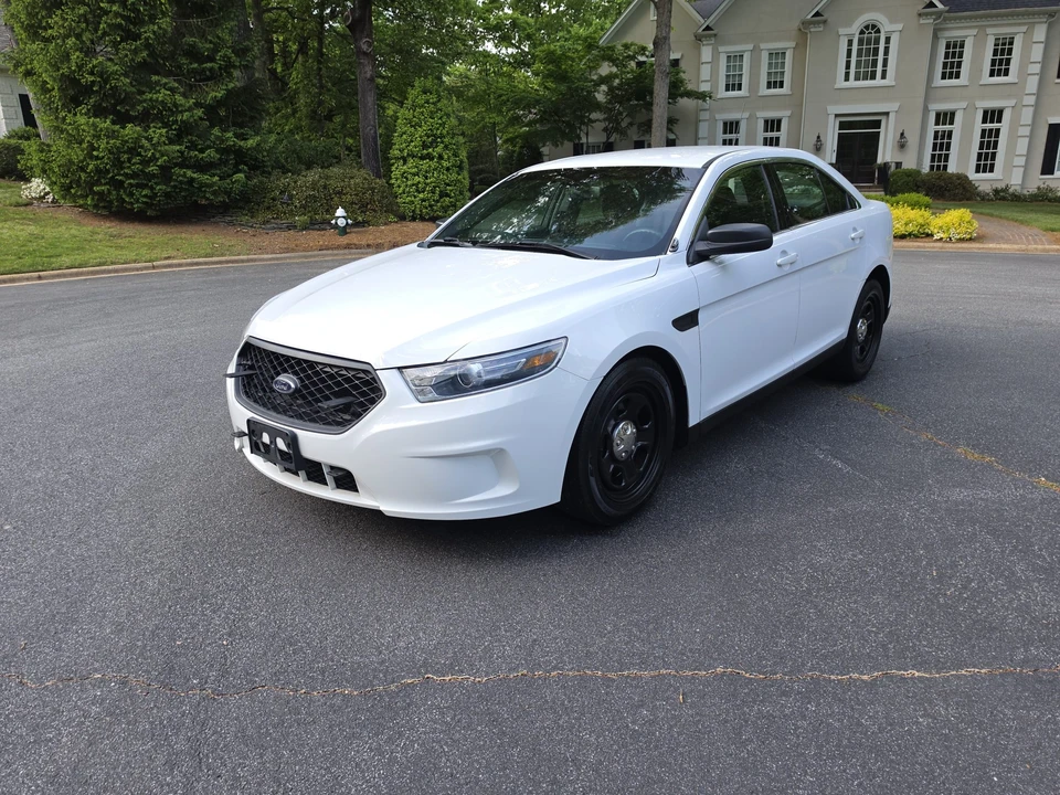 2016 Ford Taurus 6th Gen - Image 4 of 31