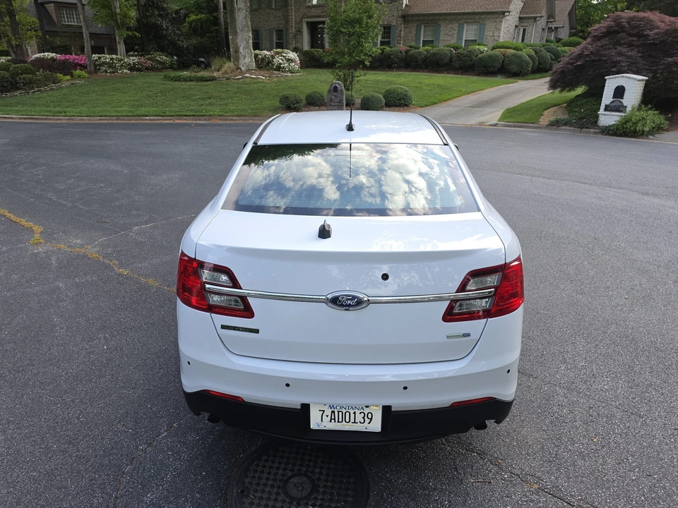 2016 Ford Taurus 6th Gen - Image 13 of 31