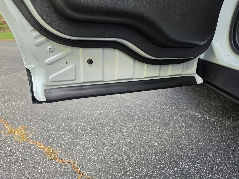 2016 Ford Taurus 6th Gen - Image 30 of 31