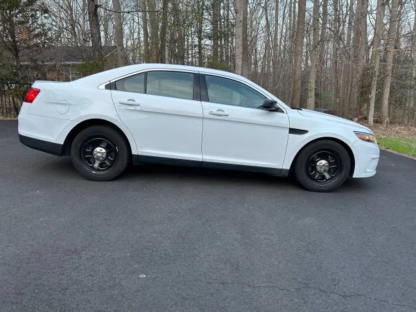 2016 Ford Taurus 6th Gen - Image 3 of 16