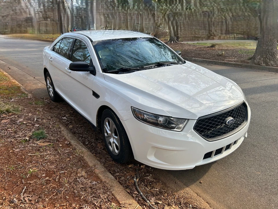 2016 Ford Taurus 6th Gen - Image 3 of 20