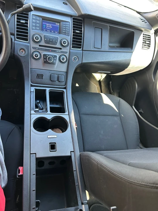 2016 Ford Taurus 6th Gen - Image 18 of 20