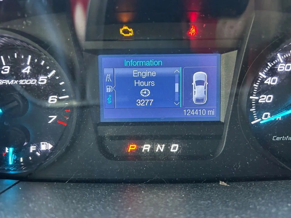 2016 Ford Taurus 6th Gen - Image 19 of 20