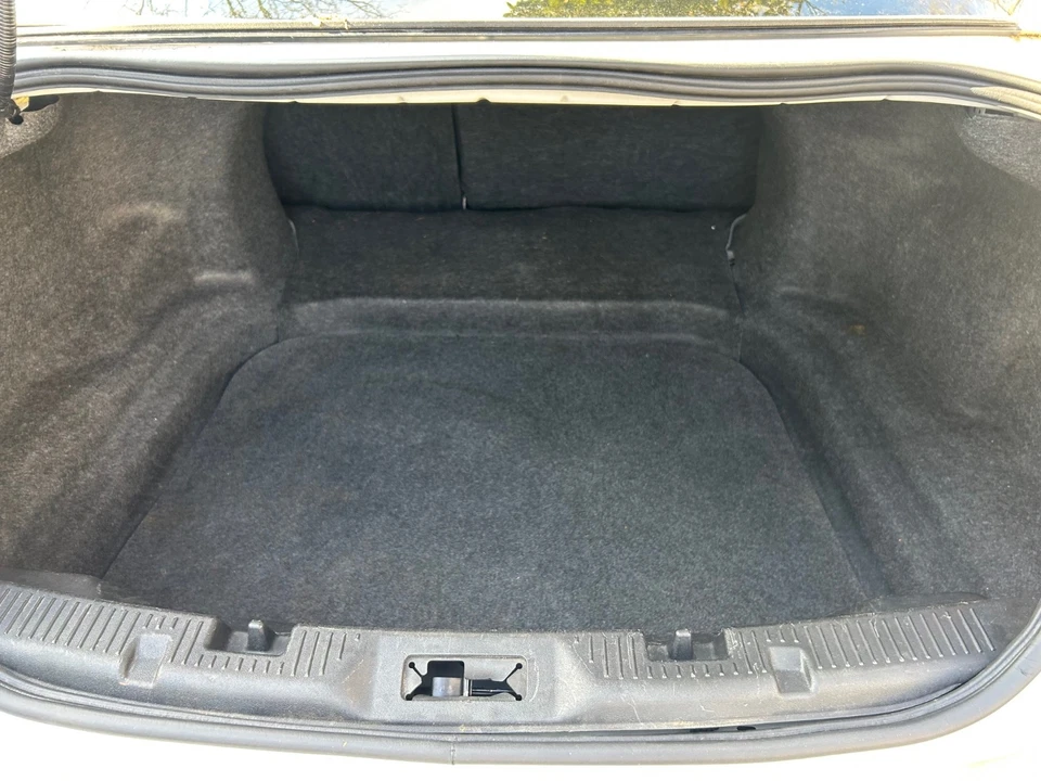 2016 Ford Taurus 6th Gen - Image 12 of 20