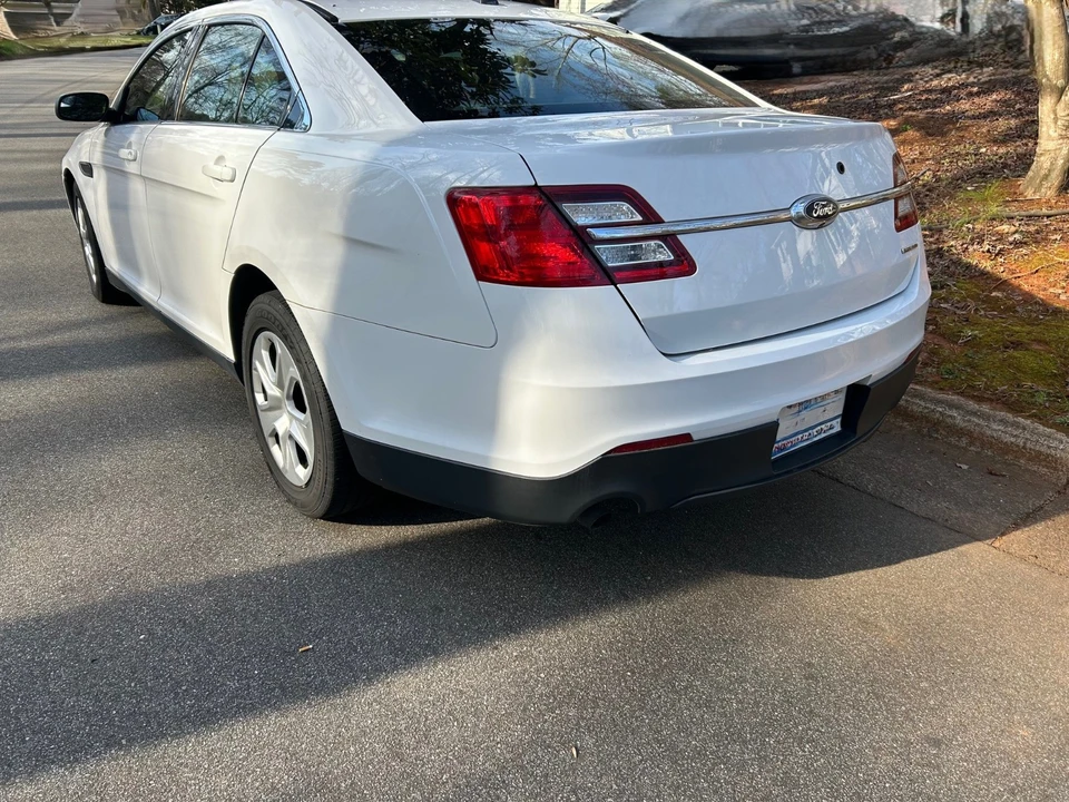2016 Ford Taurus 6th Gen - Image 5 of 20