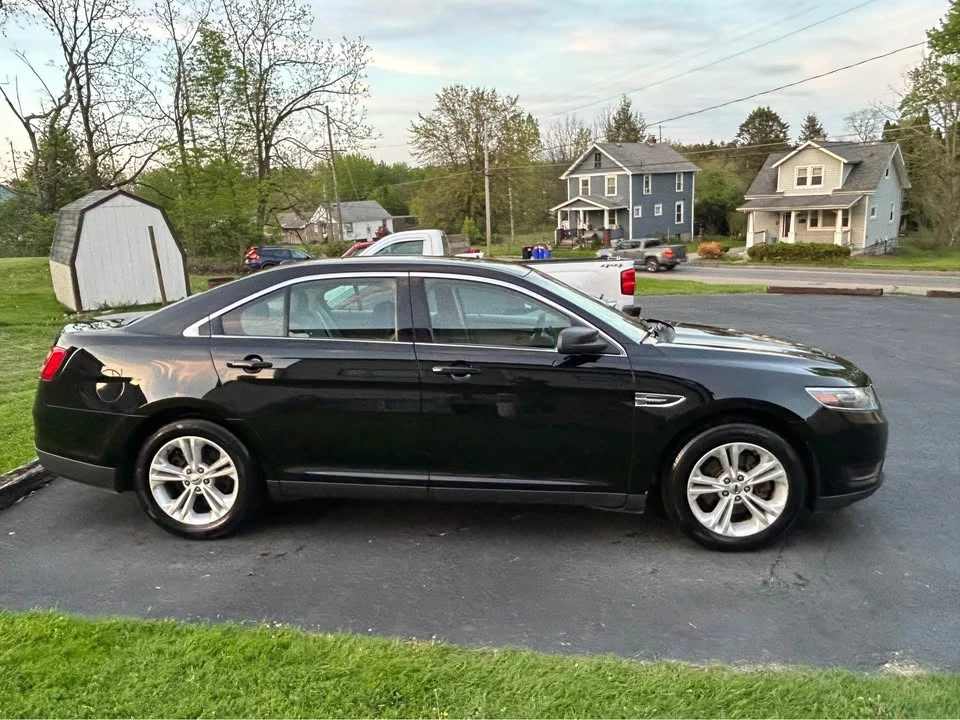 2016 Ford Taurus 6th Gen - Image 2 of 4