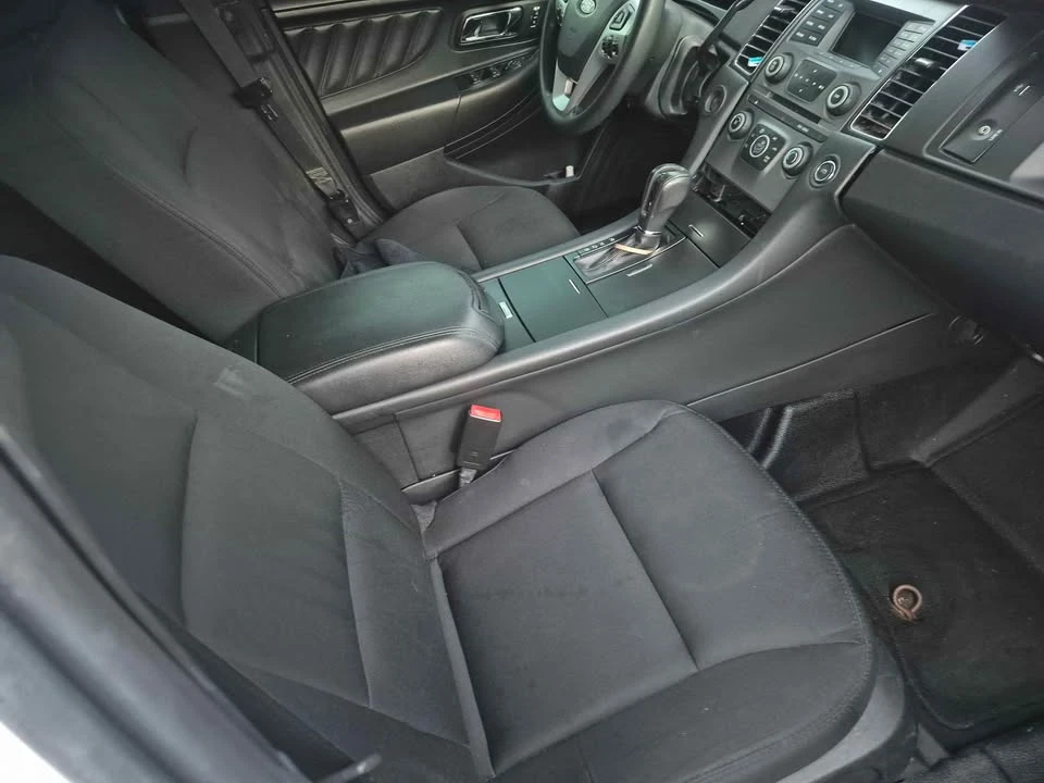2016 Ford Taurus 6th Gen - Image 15 of 16