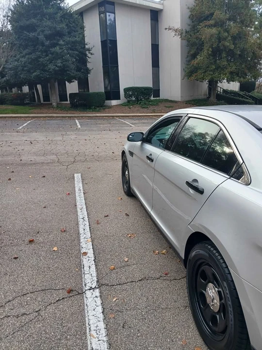 2016 Ford Taurus 6th Gen - Image 10 of 18