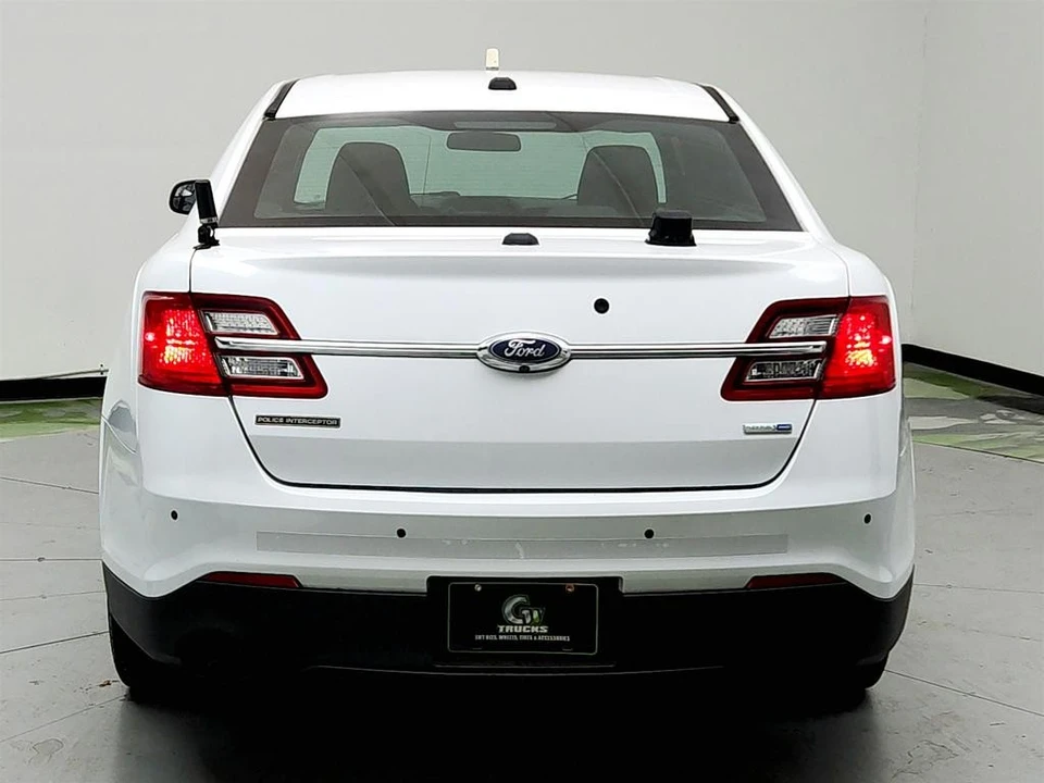 2016 Ford Taurus 6th Gen - Image 6 of 12