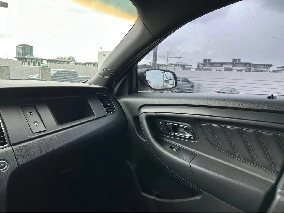 2016 Ford Taurus 6th Gen - Image 9 of 11