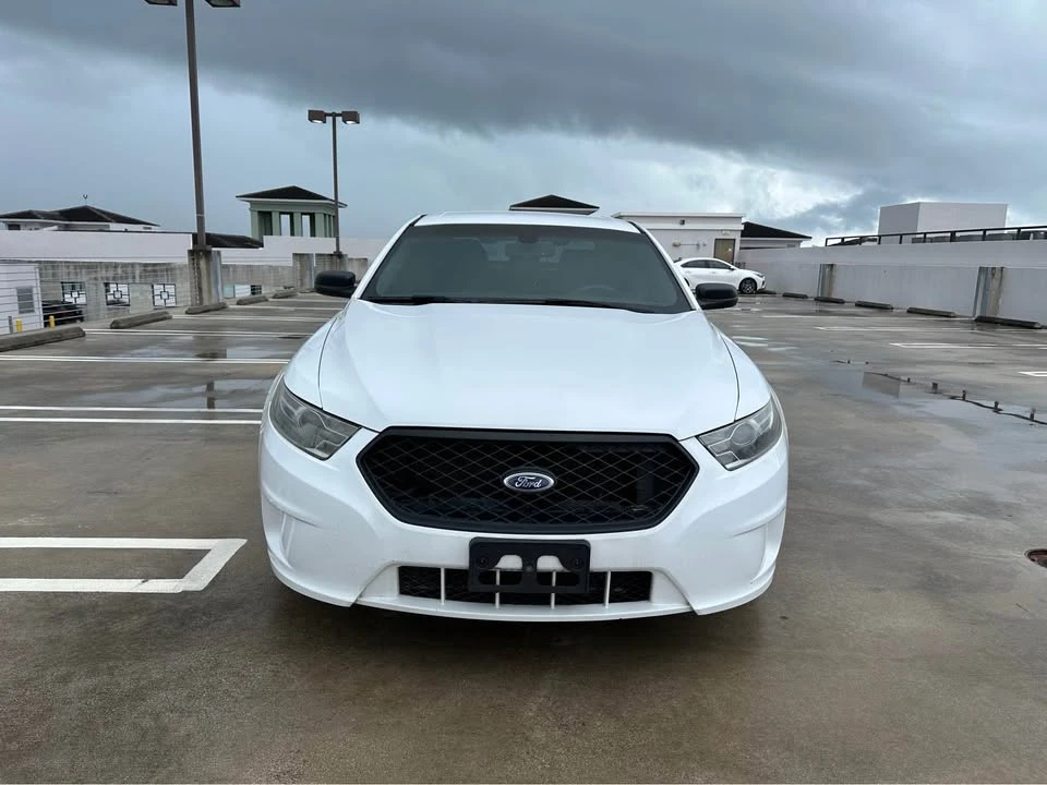 2016 Ford Taurus 6th Gen - Image 2 of 11