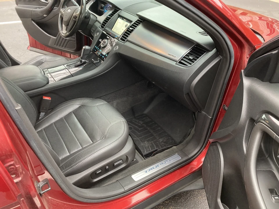2016 Ford Taurus SHO 6th Gen - Image 8 of 14