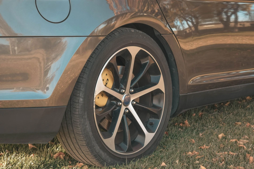 2016 Ford Taurus SHO 6th Gen - Image 24 of 31