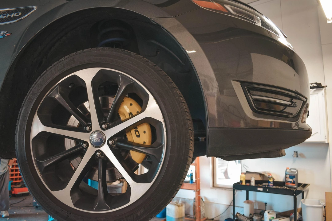 2016 Ford Taurus SHO 6th Gen - Image 29 of 31