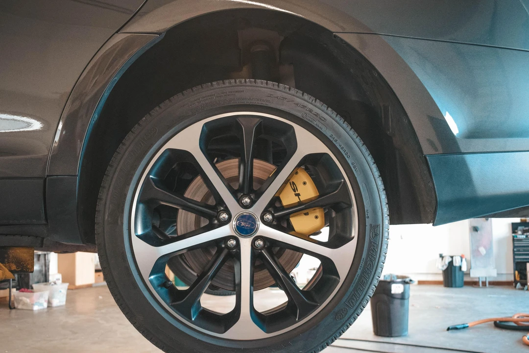 2016 Ford Taurus SHO 6th Gen - Image 27 of 31