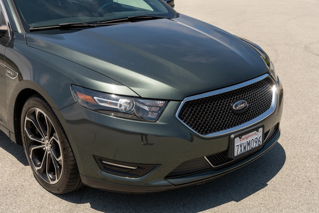 2016 Ford Taurus SHO 6th Gen - Image 14 of 31