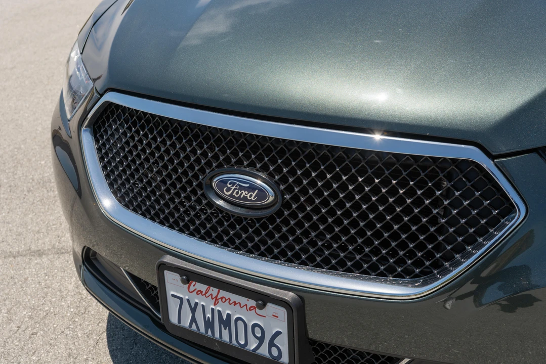 2016 Ford Taurus SHO 6th Gen - Image 20 of 31