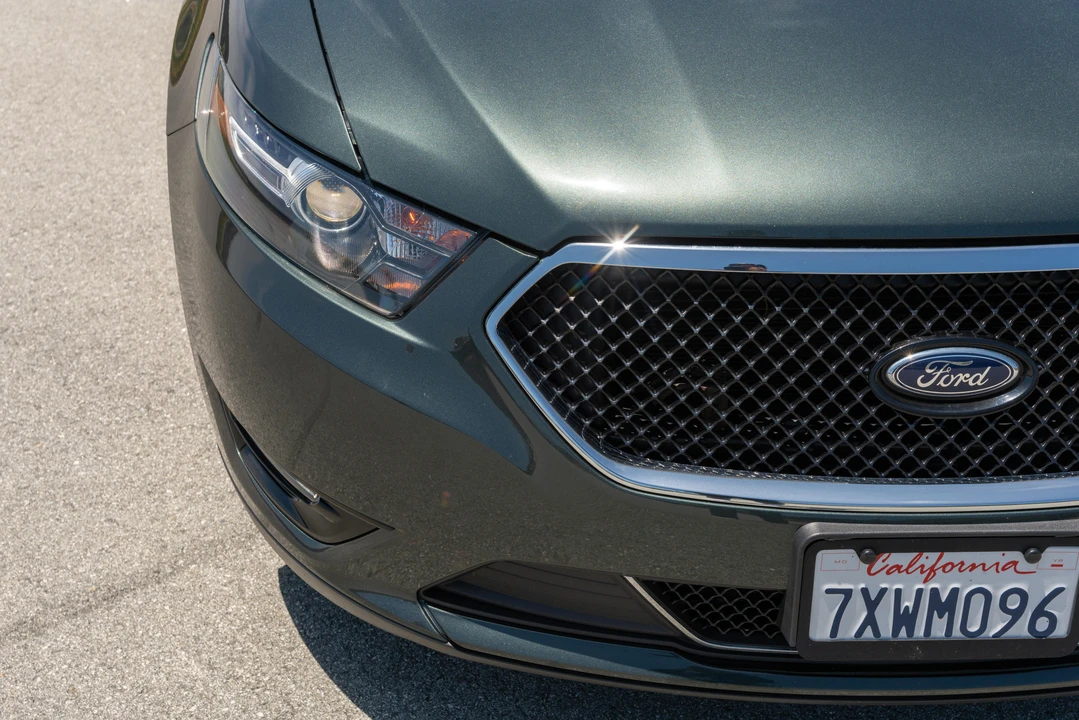 2016 Ford Taurus SHO 6th Gen - Image 16 of 31