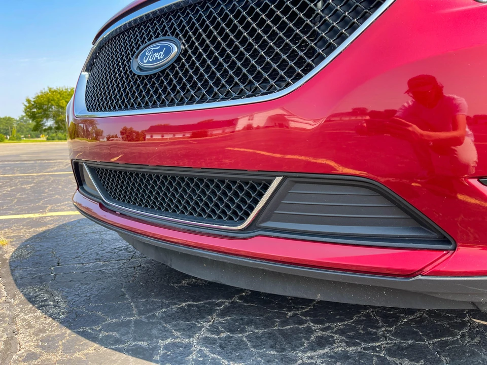 2016 Ford Taurus SHO 6th Gen - Image 25 of 31