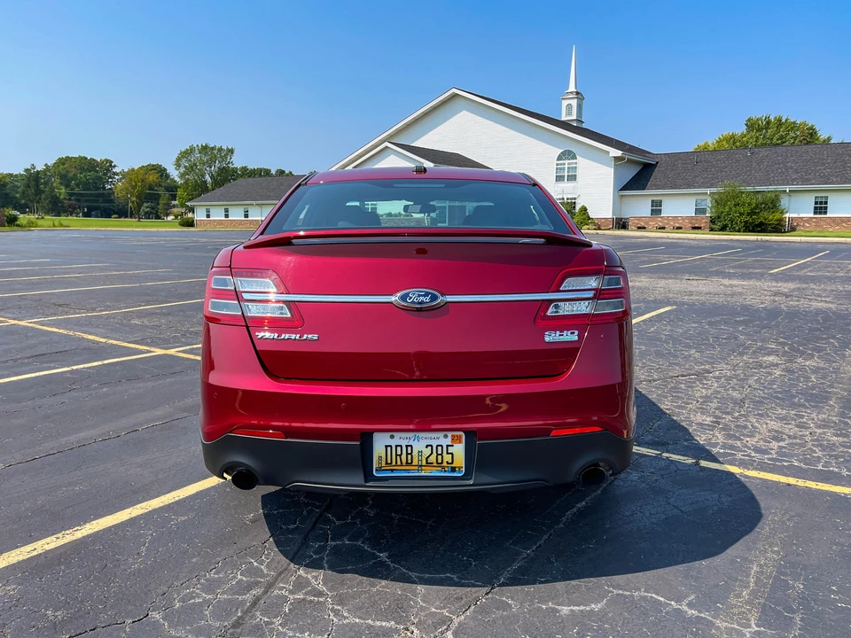2016 Ford Taurus SHO 6th Gen - Image 11 of 31