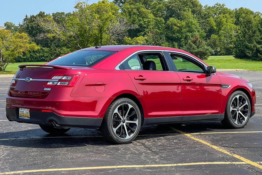 2016 Ford Taurus SHO 6th Gen - Image 4 of 31
