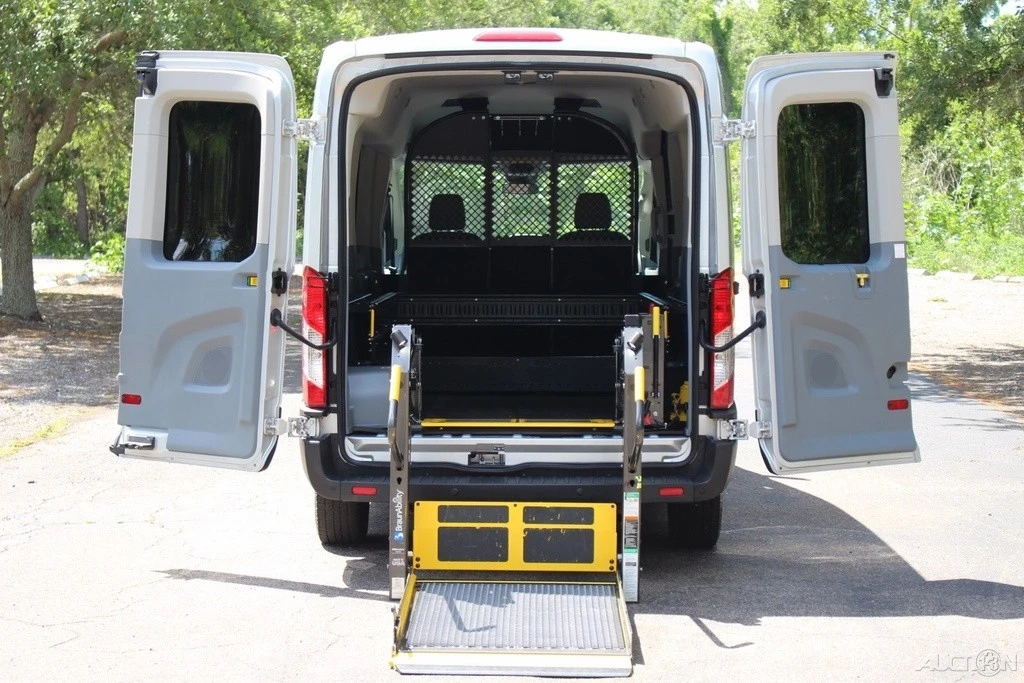 2016 Ford Transit - Image 2 of 24