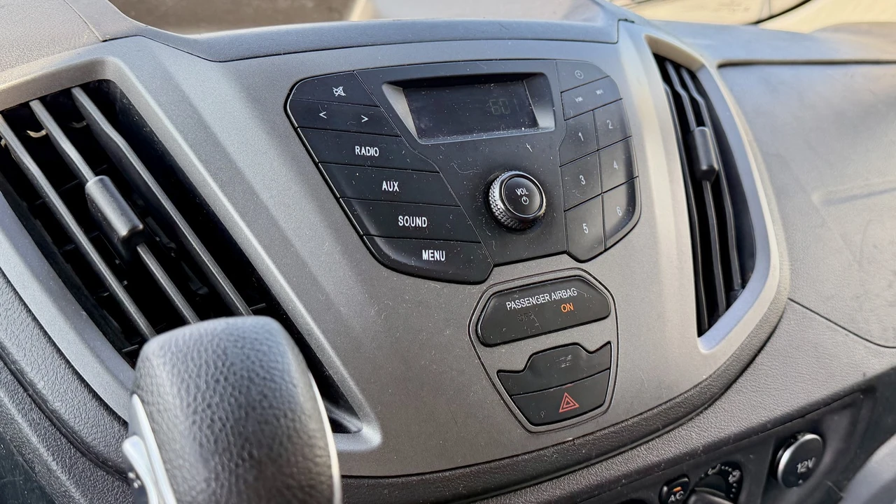 2016 Ford Transit - Image 24 of 30