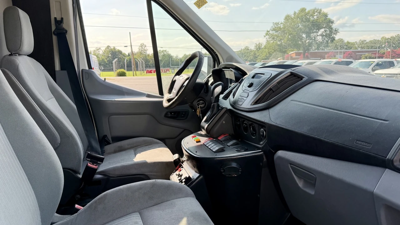 2016 Ford Transit - Image 19 of 30