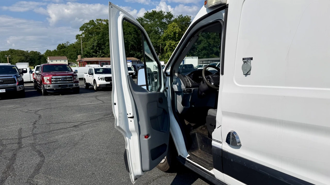 2016 Ford Transit - Image 21 of 30