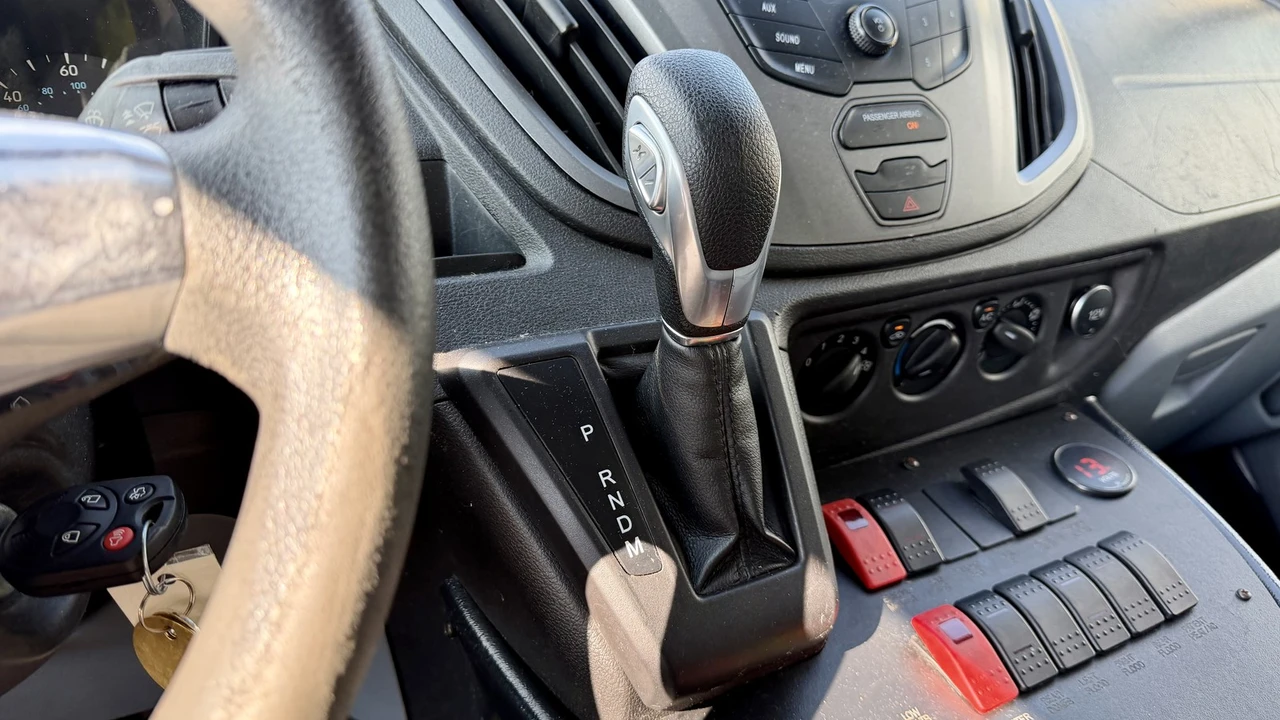 2016 Ford Transit - Image 25 of 30
