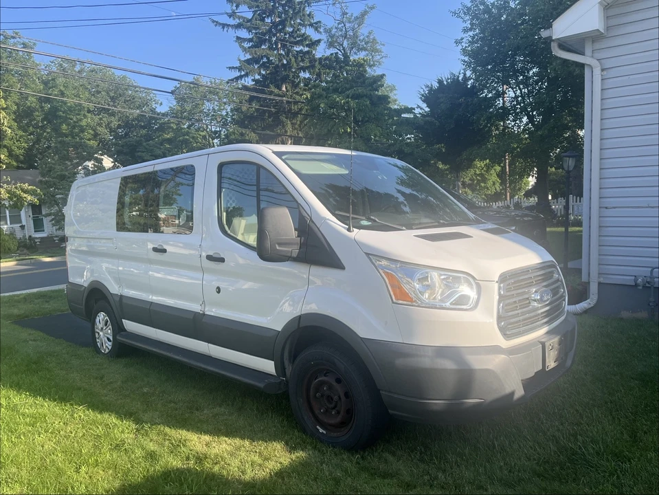 2016 Ford Transit - Image 2 of 7