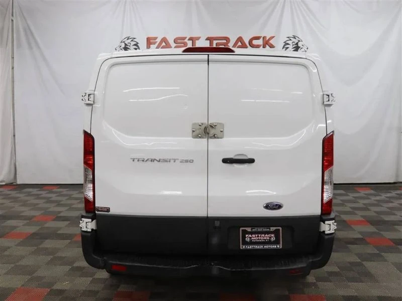 2016 Ford Transit - Image 5 of 12