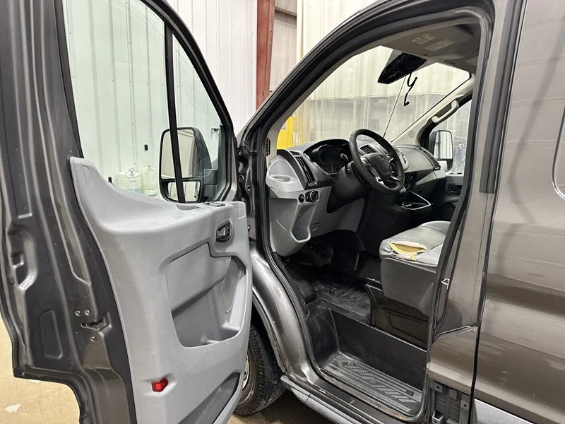 2016 Ford Transit - Image 8 of 12