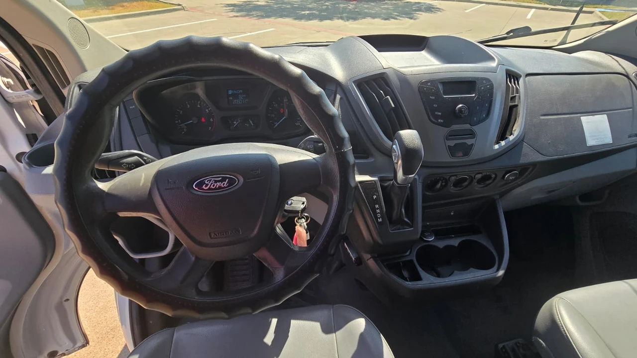 2016 Ford Transit - Image 11 of 27