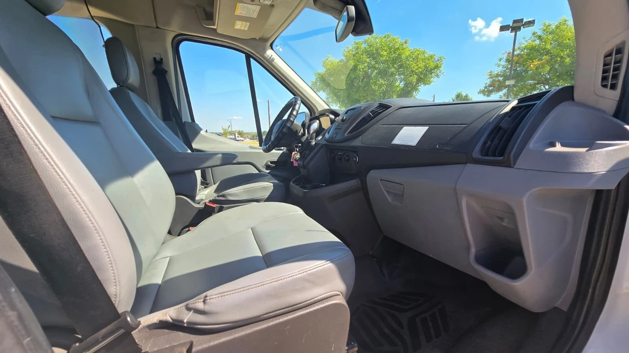 2016 Ford Transit - Image 17 of 27