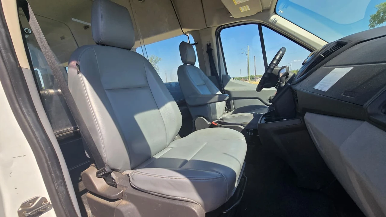 2016 Ford Transit - Image 16 of 27