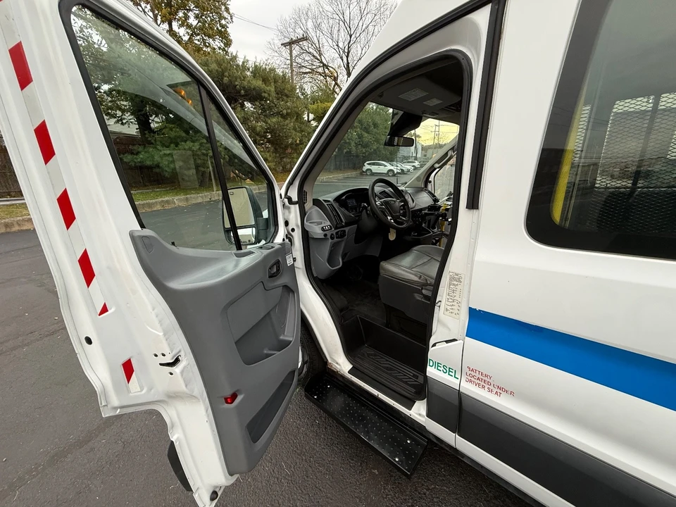 2016 Ford Transit - Image 15 of 21
