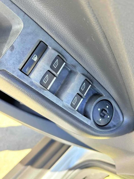 2016 Ford C-Max - Image 11 of 18