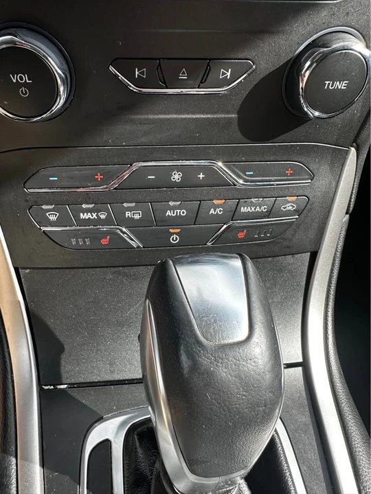 2016 Ford Edge - Image 11 of 16