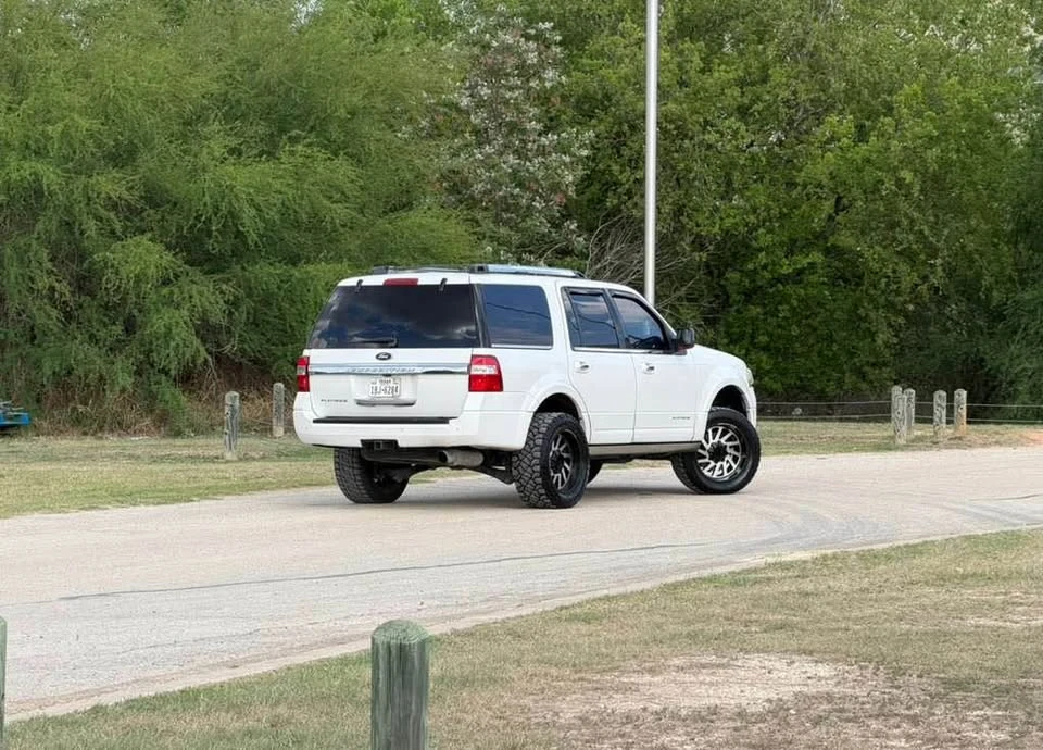 2016 Ford Expedition 3rd Gen - Image 4 of 13