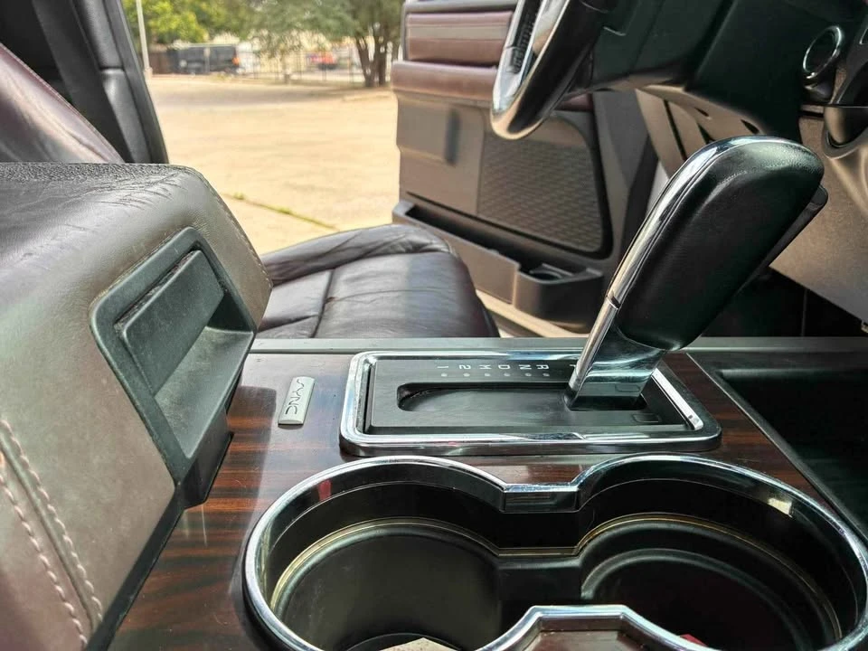 2016 Ford Expedition 3rd Gen - Image 16 of 20