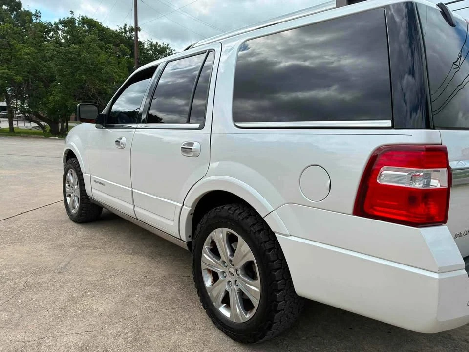 2016 Ford Expedition 3rd Gen - Image 9 of 20